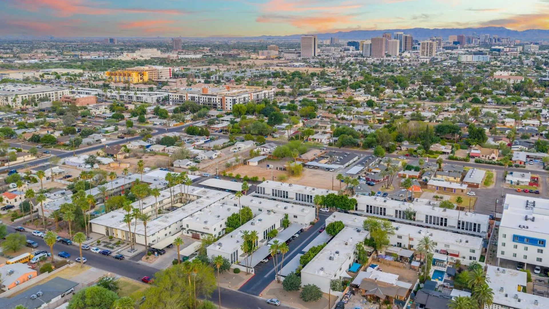 Villa Chic & Cozy Midtown 1Br Pool Prime Location Phoenix Ferienhaus